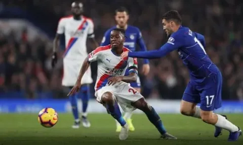 Ed Woodward chốt người thay thế Valencia cho Solskjaer