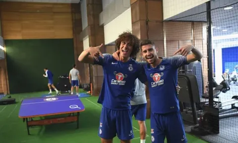 Fan Quỷ đỏ: "Có cậu ấy rồi, cho mượn Jones và Smalling thôi"