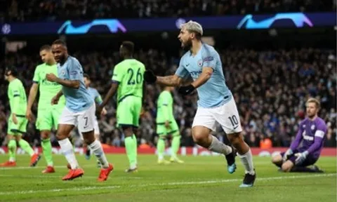 Song sát Aguero và Sane siêu hạng, Man City "hủy diệt" đối thủ tại Etihad