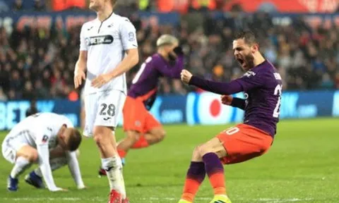 Aguero lên tiếng, Man City ngược dòng siêu kịch tính trước Swansea