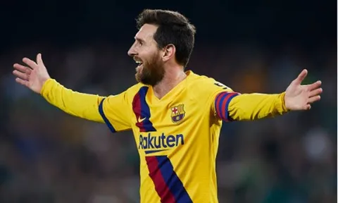 Lập hat-trick khó tin, Messi bắt kịp thành tích của "họng pháo nước Đức"