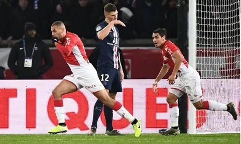 Man Utd gây sốc, chi 4 triệu bảng hỏi mượn 'hàng hớ' Leicester