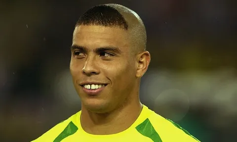 "Cầu thủ Arsenal đó làm tôi nhớ đến Ronaldo"