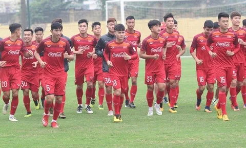 Sốc! Các chuyên gia lên tiếng chê U23 Việt Nam