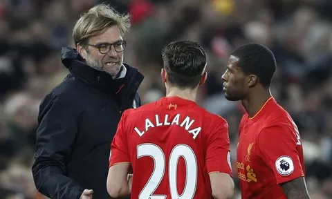 CĐV Liverpool: 'Chúng ta đã chấp 2 người trước Fulham'