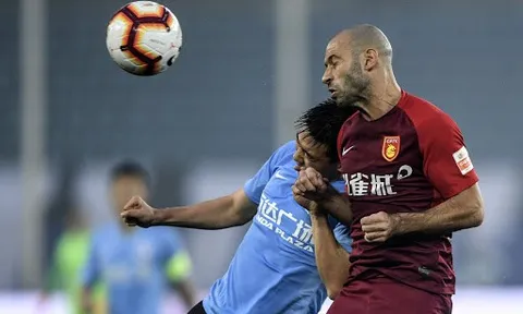 CĐV Liverpool: "Giả dối, hắn ta không bao giờ là huyền thoại CLB này!"