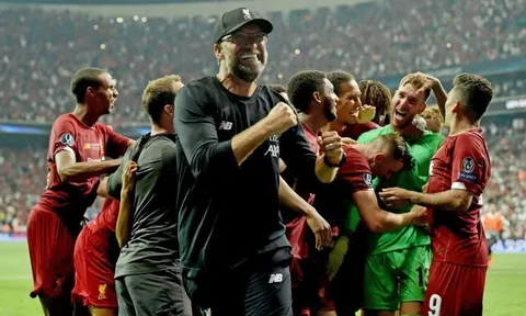 CĐV Liverpool: "Không, hãy giữ cậu ấy lại, người xuất sắc thứ hai thế giới!"