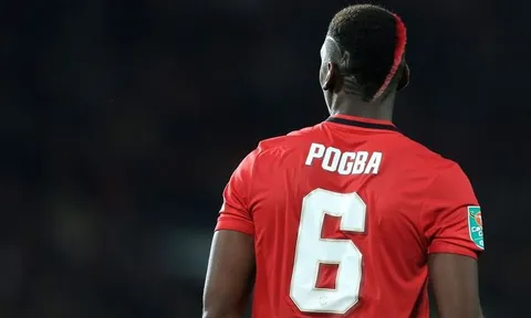 CĐV Man Utd "choáng váng" với thông điệp của Pogba