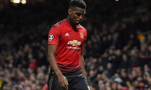 CĐV Man Utd "đau đớn" lắng nghe thông điệp của Pogba