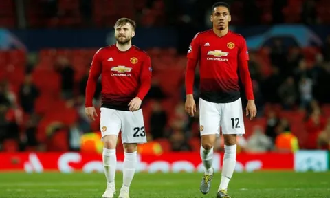 CĐV Man Utd điên tiết: "Anh ta là đồ rác rưởi, nên rời khỏi đội"