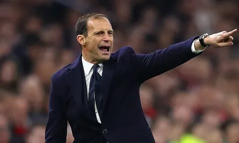 CĐV Man Utd tiếc vì Allegri bị sa thải quá... muộn
