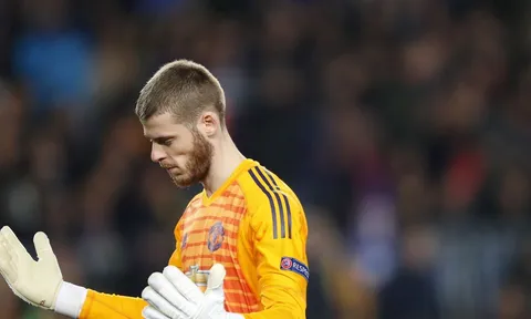 CĐV M.U phải chấp nhận sự thật: De Gea là thủ môn tệ nhất năm