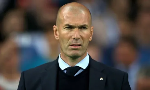 Chelsea có thể mất Zidane vì FIFA