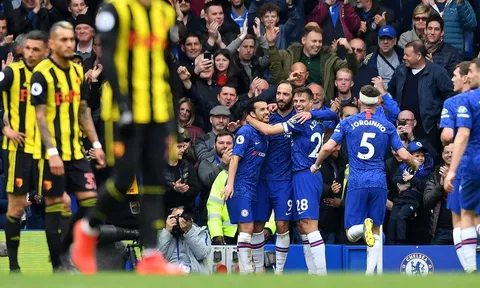 "Chelsea cứ để cậu ấy ra đi, hãy học theo Liverpool"