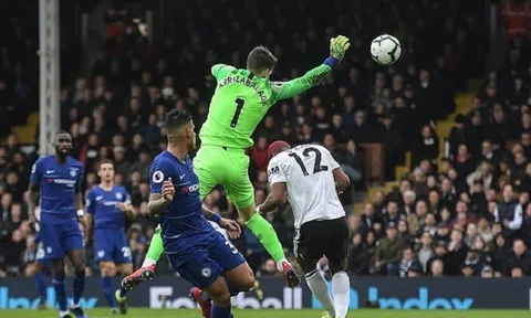 Chelsea thắng trận, Kepa vẫn suýt hại Sarri với pha bóng ngớ ngẩn khó tin