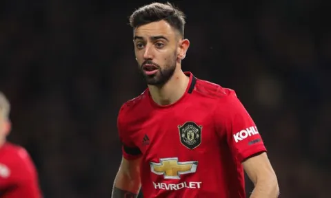 Chỉ 1 trận, Fernandes đã lọt vào ĐHTB của Premier League