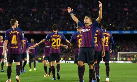 Chi 30 triệu, Tottenham quyết giật "kẻ thay thế Valencia" với Man Utd