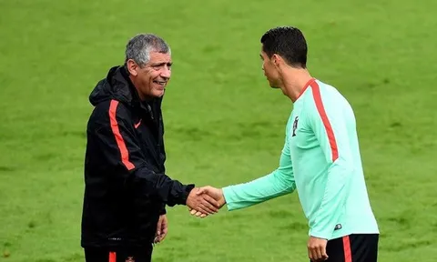 'Chỉ vài phút thôi, tôi đã để mất cậu ấy vào tay Man Utd'
