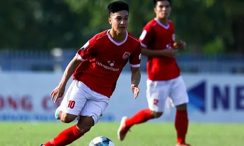 Chiến đấu kiên cường, đội bóng của Martin Lo chia điểm với Long An