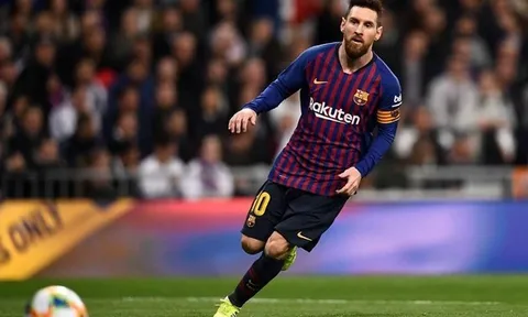 Messi tiếp tục ghi tên mình vào lịch sử các trận El Clasico