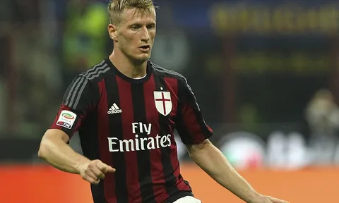 CHÍNH THỨC: AC Milan chia tay "công thần" sau 18 năm gắn bó