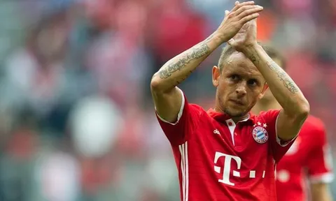CHÍNH THỨC: Bayern tiếp tục chia tay thêm một công thần