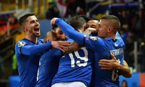 CHÍNH THỨC: Italia triệu tập đội hình, 'siêu' thủ môn bị gạch tên