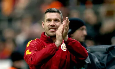 CHÍNH THỨC! Lukas Podolski trở lại châu Âu