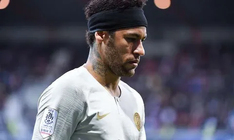 CHÍNH THỨC: Neymar bị tước băng đội trưởng tuyển Brazil