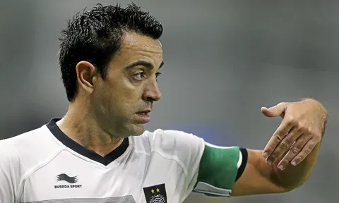 CHÍNH THỨC: Nhạc trưởng Tiki-Taka lần đầu làm huấn luyện viên