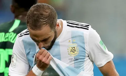 CHÍNH THỨC: "Nỗi ám ánh" của Messi từ giã sự nghiệp thi đấu quốc tế
