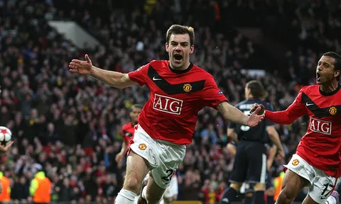 CHÍNH THỨC! "Thánh sút xa" của Man Utd có bến đỗ mới