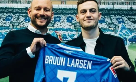 CHÍNH THỨC: Thanh trừng hàng công, Dortmund đẩy đi cái tên thứ 2 sau Alcacer
