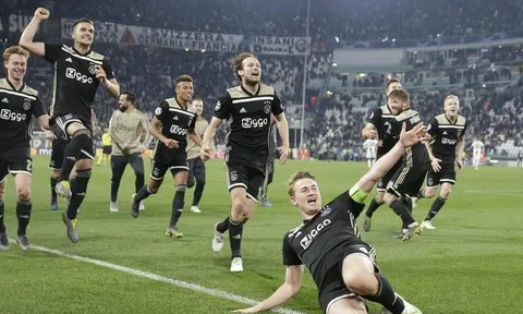 Cho Ronaldo nếm mùi thất bại, Cậu bé vàng Ajax nói 1 lời đanh thép