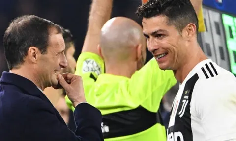 'Chơi lầy' Ronaldo và Allegri, Napoli nhận cái kết đẫm nước mắt