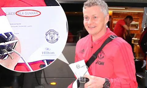 Chuyển khách sạn, Man United ngay lập tức dính phải 'điềm báo xấu'