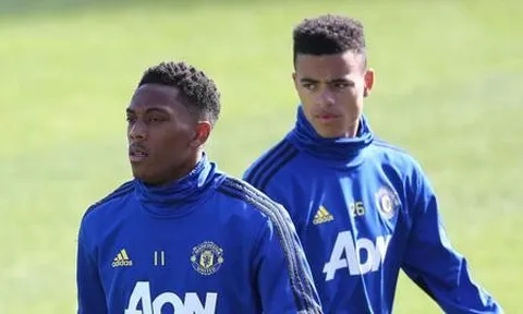 Có Ighalo, Solskjaer nói thẳng 1 câu với Martial và Greenwood