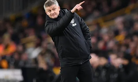 Có một hàng công "vứt đi" của Man Utd trước Wolves