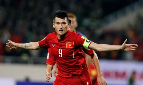 Công Vinh sánh vai cùng Drogba, Park Ji-sung, Marchisio ở trận đấu từ thiện tại Australia