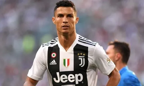 Cristiano Ronaldo trở lại ở trận gặp Ajax Amsterdam