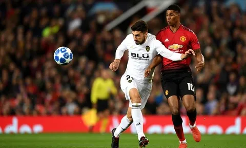 Arsenal bất ngờ chú ý đến bại tướng của mình