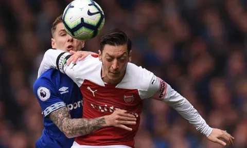 Cuộc đua top 4 sẽ ra sao sau khi Arsenal thua trận bạc nhược?
