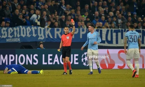 Fan Man City yêu cầu 1 cầu thủ "cuốn gói' khỏi CLB