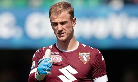 Cựu thủ môn Manchester City bất ngờ gửi thông điệp đến thành Turin