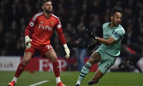 Người cũ MU mắc sai lầm, Arsenal nhọc nhằn giành 3 điểm trên sân khách