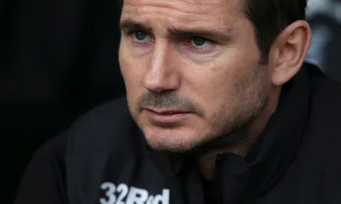 Đêm qua, người Birmingham đã khiến Lampard trả  "cả vốn lẫn lời"