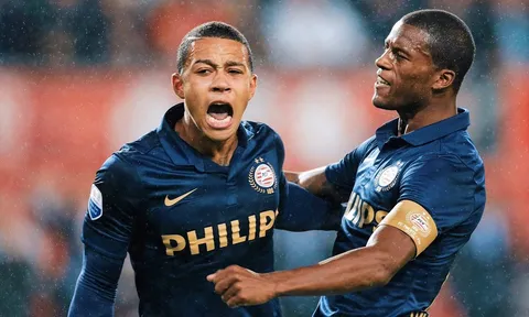 Hành động nhỏ của Depay khiến fan Liverpool dậy sóng