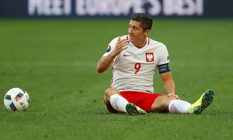 Đã đến lúc Robert Lewandowski nên tạm biệt đội tuyển Ba Lan