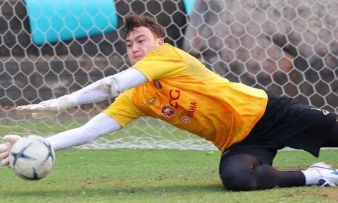 Văn Lâm chia sẻ thú vị về cuộc sống tại Muangthong United