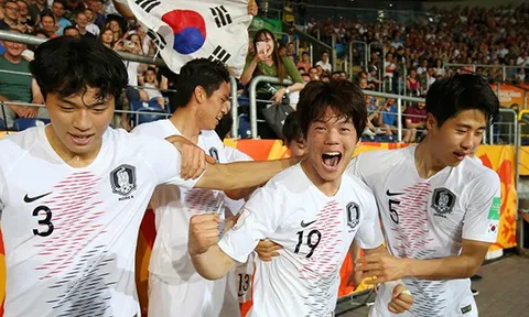 Đánh bại Ecuador, "Đàn em" Son Heung-min viết tiếp câu chuyện cổ tích châu Á